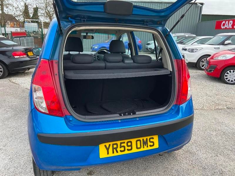 Used Hyundai i10 Comfort 78 HP (57 kW) 2009 Blue Hatchback