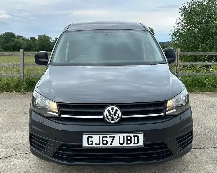 Used VW Caddy Maxi 150 HP (110 kW) 2017 Grey MPV