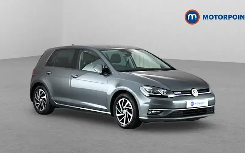 Used VW Golf VII SE 116 HP (85 kW) 2019 Hatchback