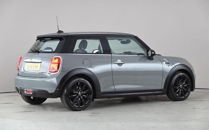 Begagnad Mini Cooper Exclusive 136 HK (100 kW) 2021 Halvkombi
