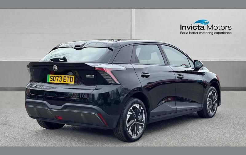 Used MG MG4 EV SE 125 kW (170 HP) 2024 Black Hatchback