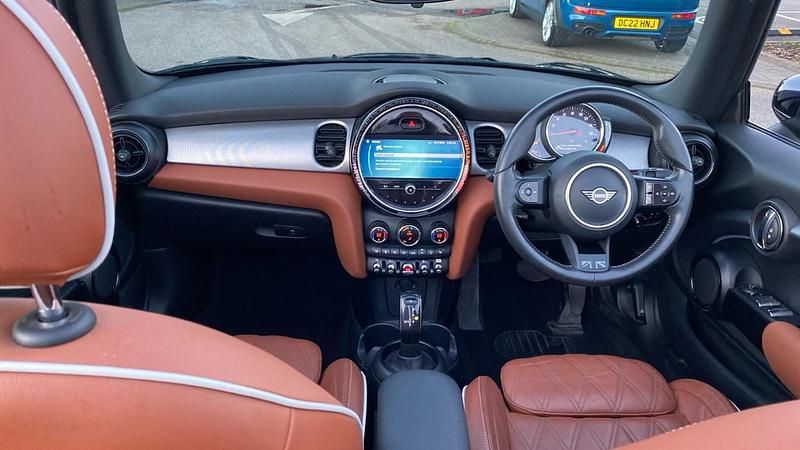 Used Mini Cooper Exclusive 136 HP (100 kW) 2022 Black Hatchback