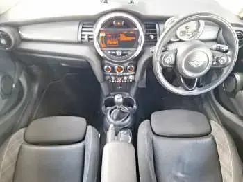 Used Mini Cooper D 116 HP (85 kW) 2018 White Hatchback