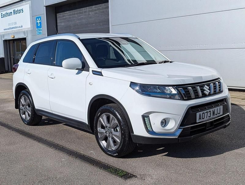 Used Suzuki Vitara SZ-T 116 HP (85 kW) 2023 White SUV