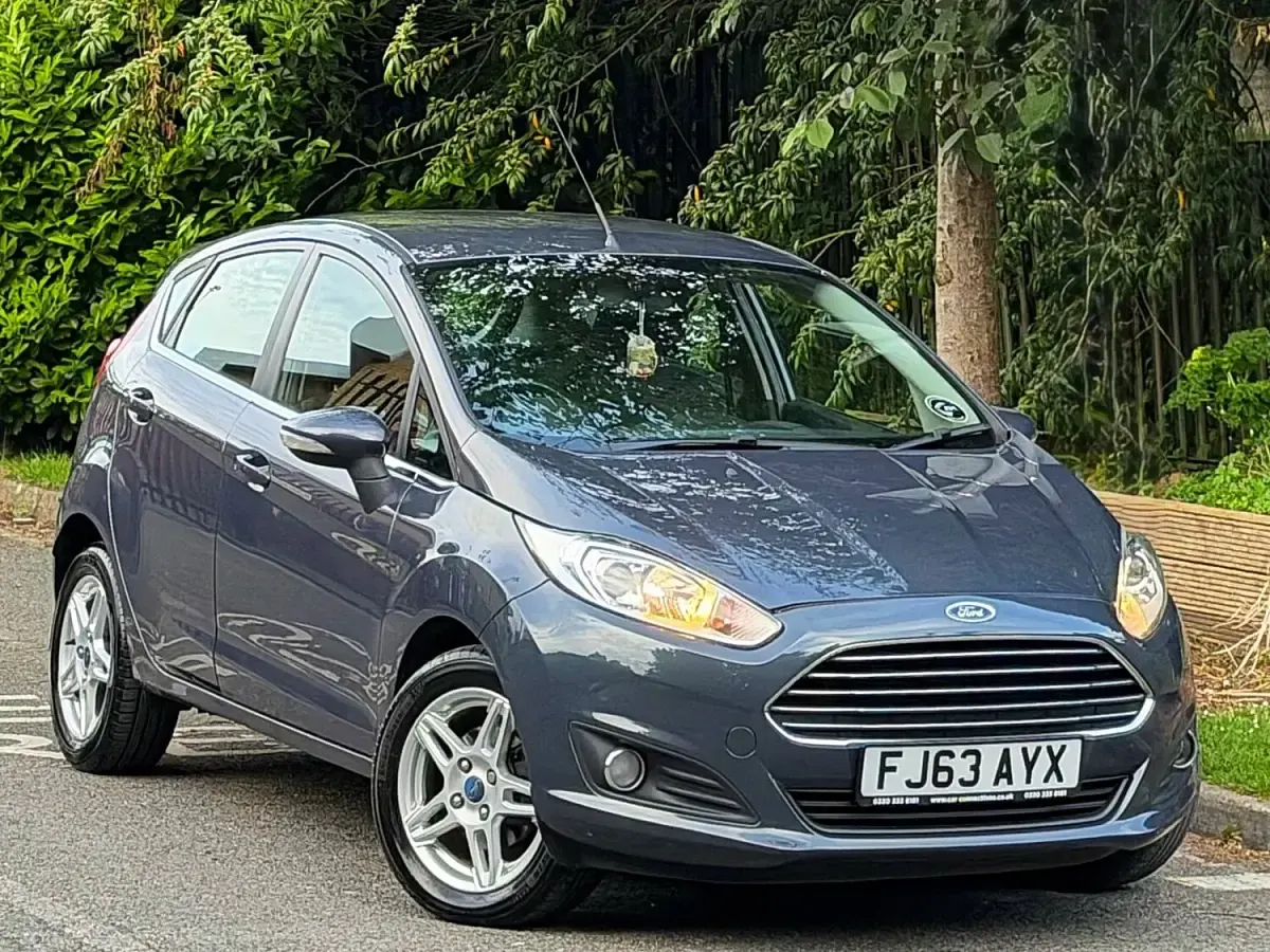 Used Ford Fiesta Zetec 2013 Grey Hatchback