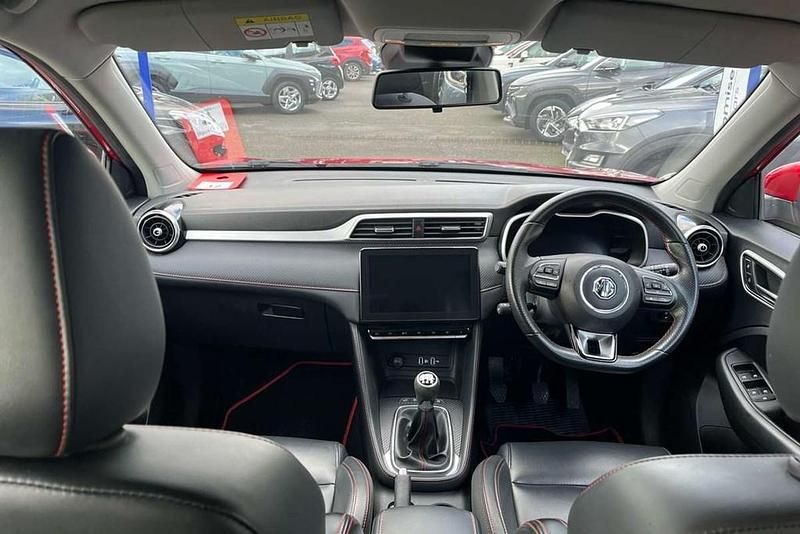 Used MG ZS Exclusive 106 HP (77 kW) 2022 Red SUV