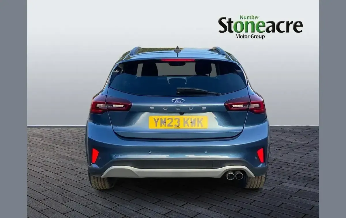 Used Ford Focus Active 123 HP (90 kW) 2023 Blue Hatchback