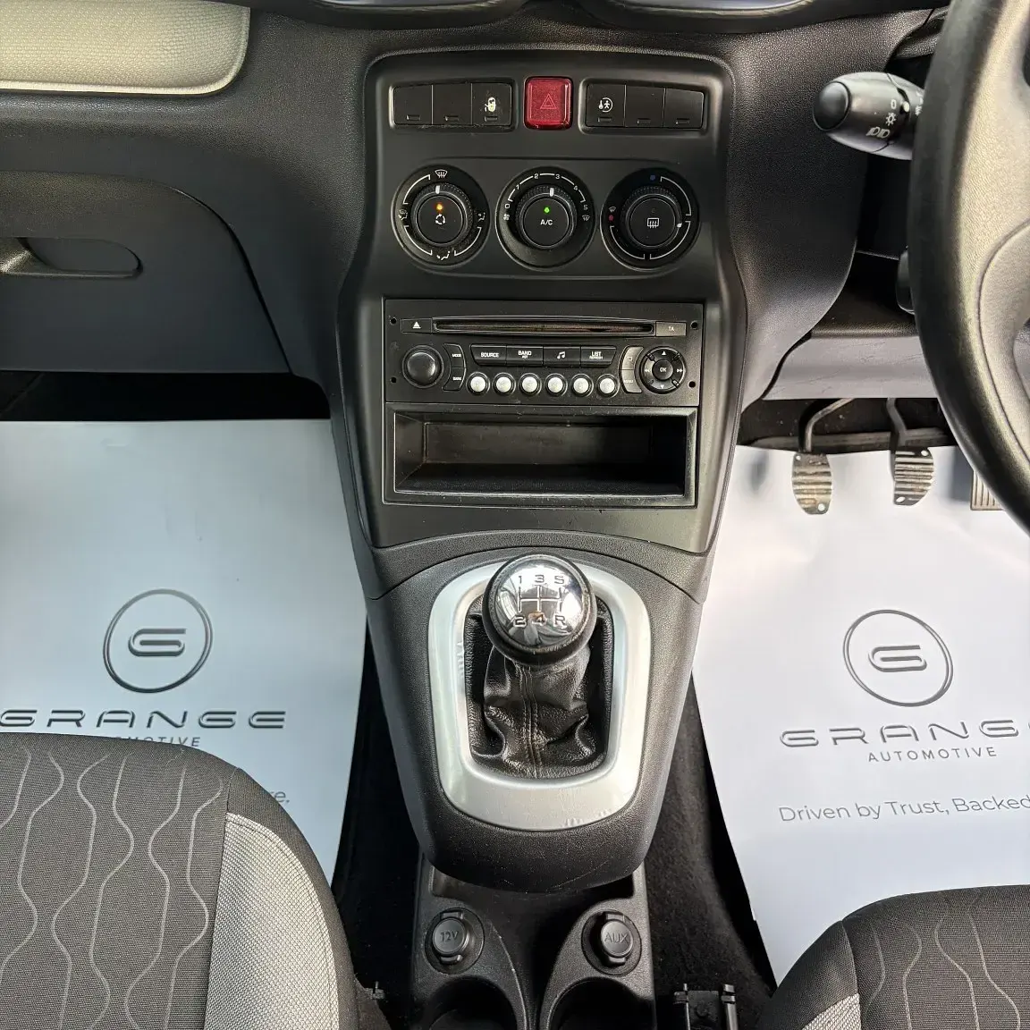 Używany Citroën C3 Picasso VTR Sport 2014 Szary Minivan