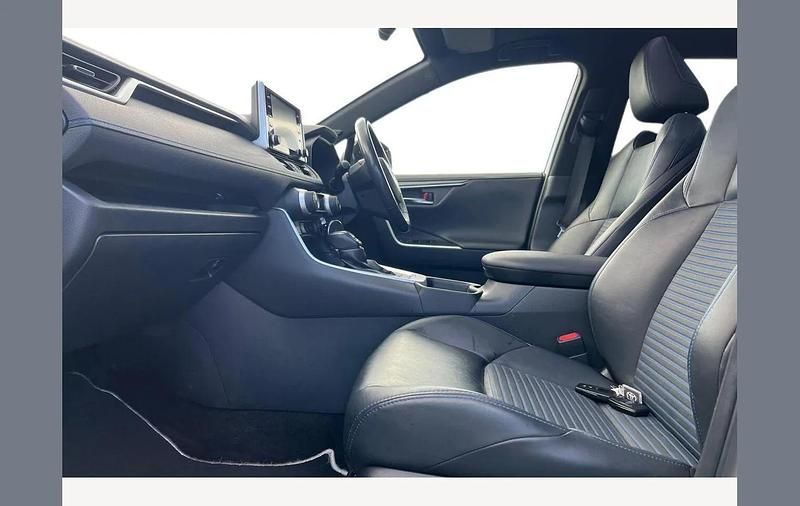 Used Toyota RAV4 Hybrid 218 HP (160 kW) 2019 Other SUV