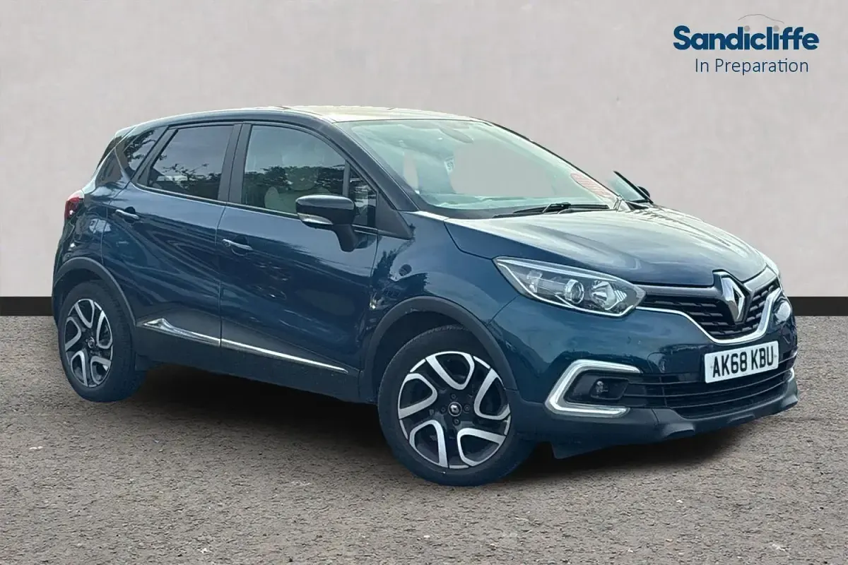 Second-hand Renault Captur Iconic 90 CP (66 kW) 2018 SUV