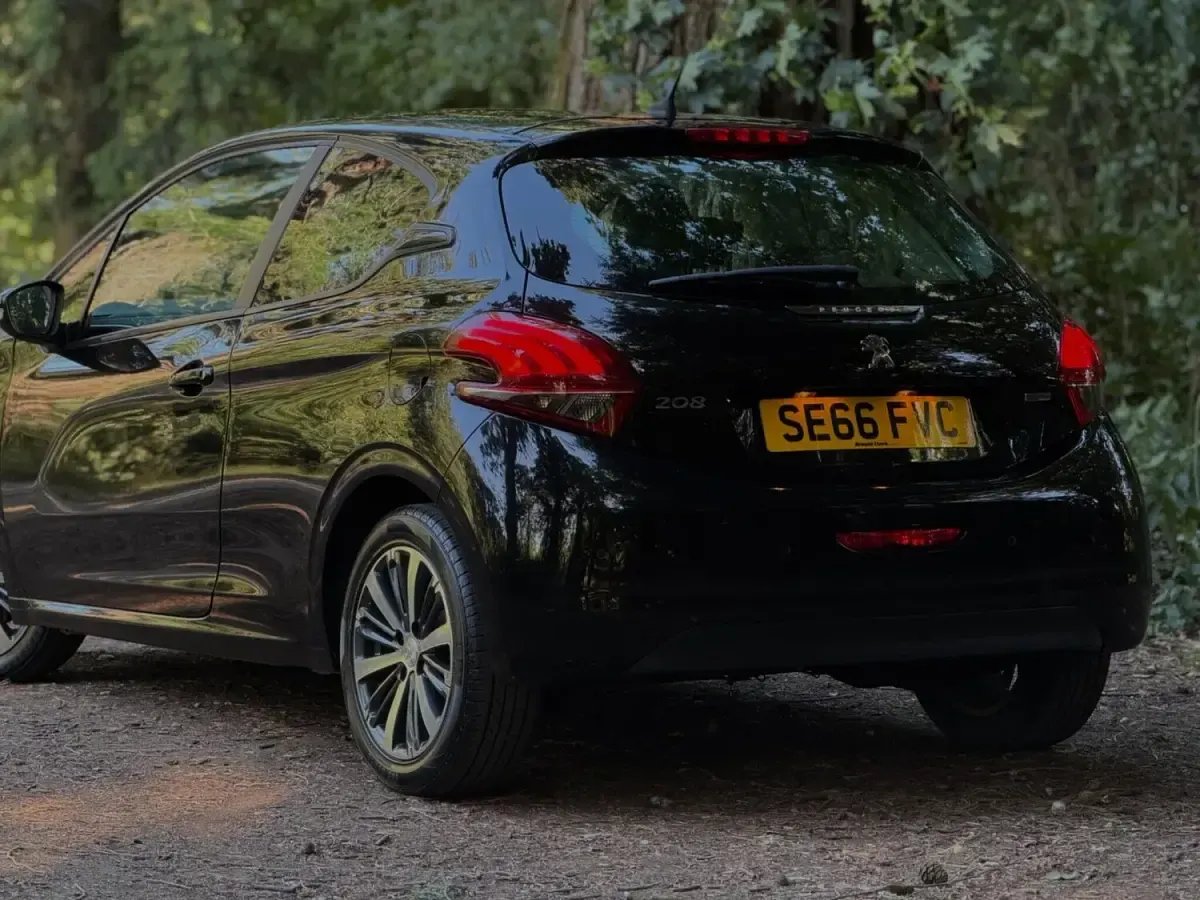 Used Peugeot 208 Active 2017 Black Hatchback