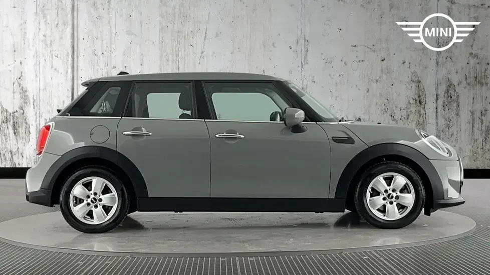 Used Mini ONE Classic 101 HP (74 kW) 2022 Grey Hatchback