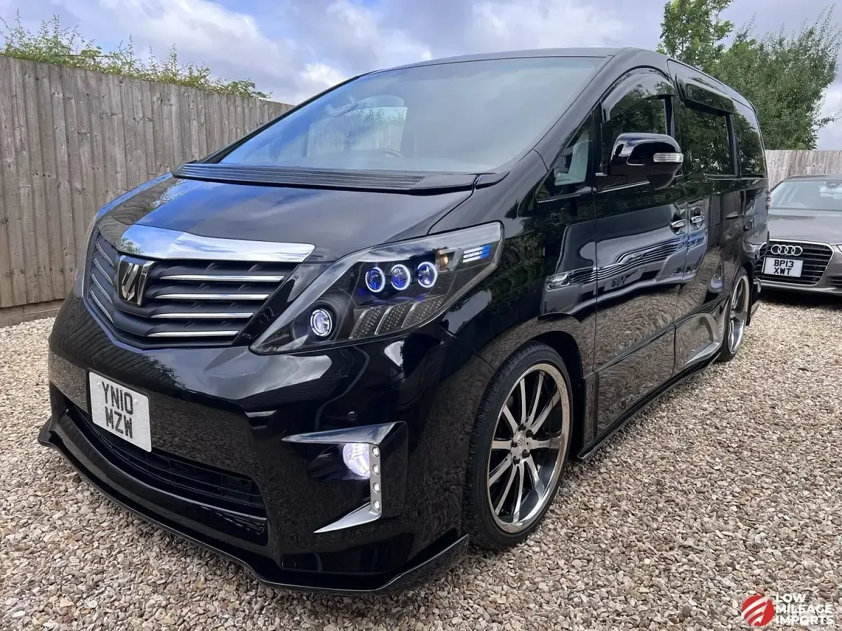Used Toyota Alphard 2025 Black MPV