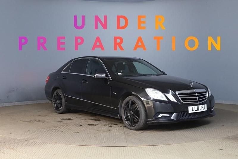 Black Used 2011 Mercedes E200 Sedan | £4,395 (Fair price) - Image 1/1