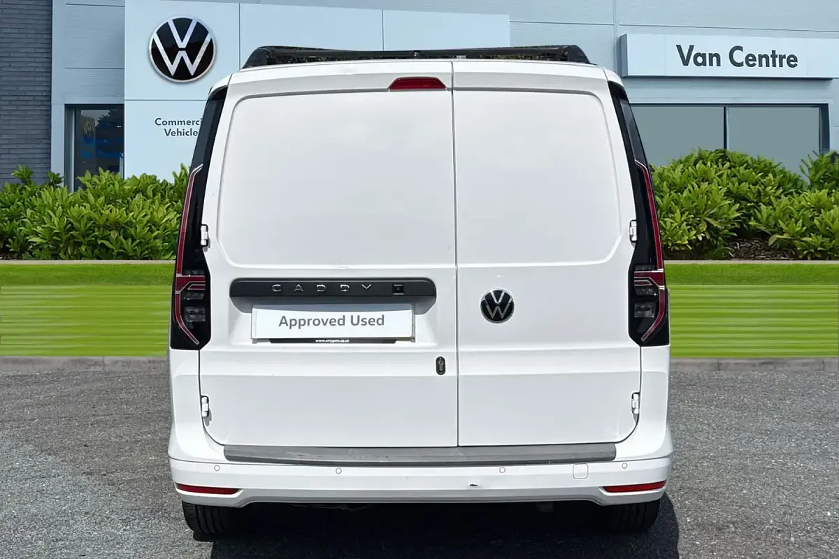 Used VW Caddy Maxi Pro 122 HP (89 kW) 2021 White MPV