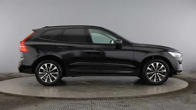 Used Volvo XC60 Plus 197 HP (144 kW) 2023 Black SUV