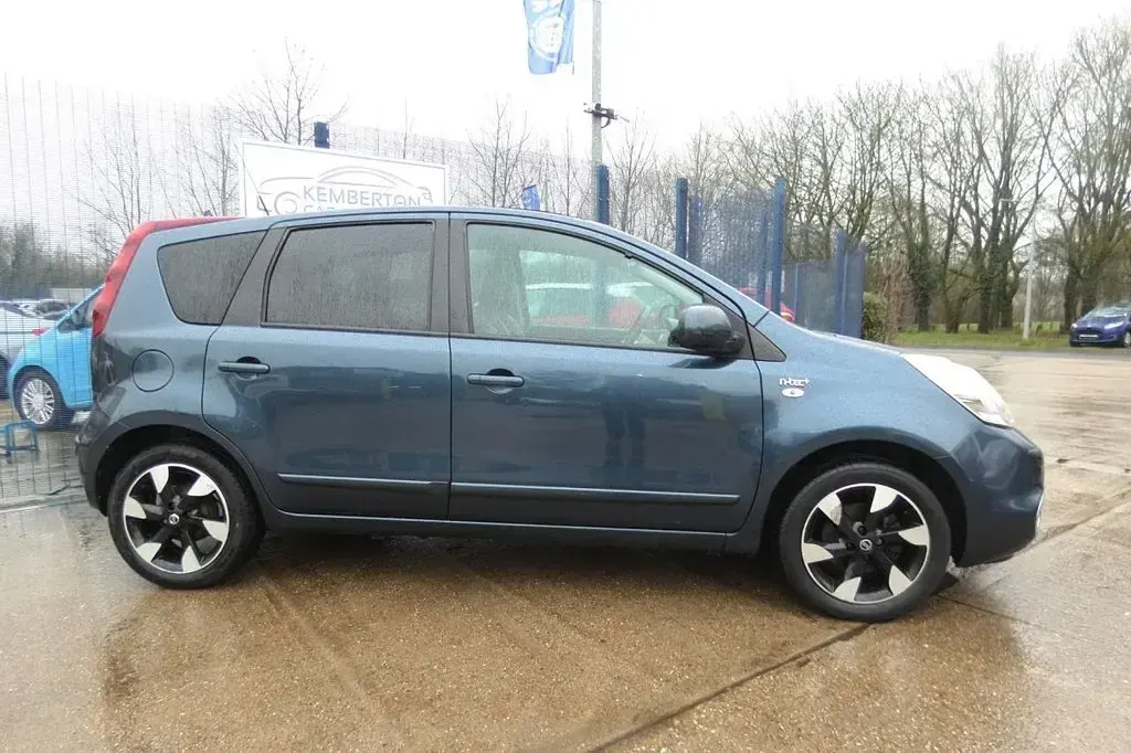 Used Nissan Note N-TEC 88 HP (64 kW) 2012 Blue Hatchback