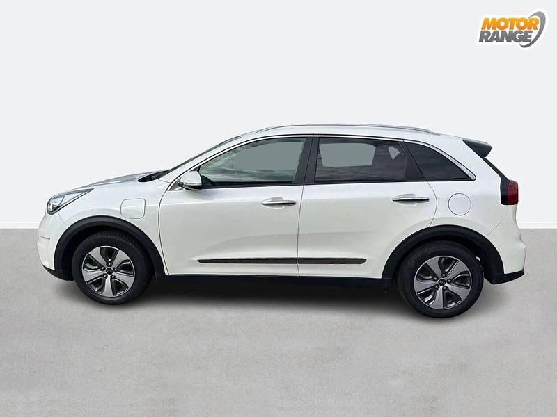Used Kia Niro 139 HP (102 kW) 2019 White SUV