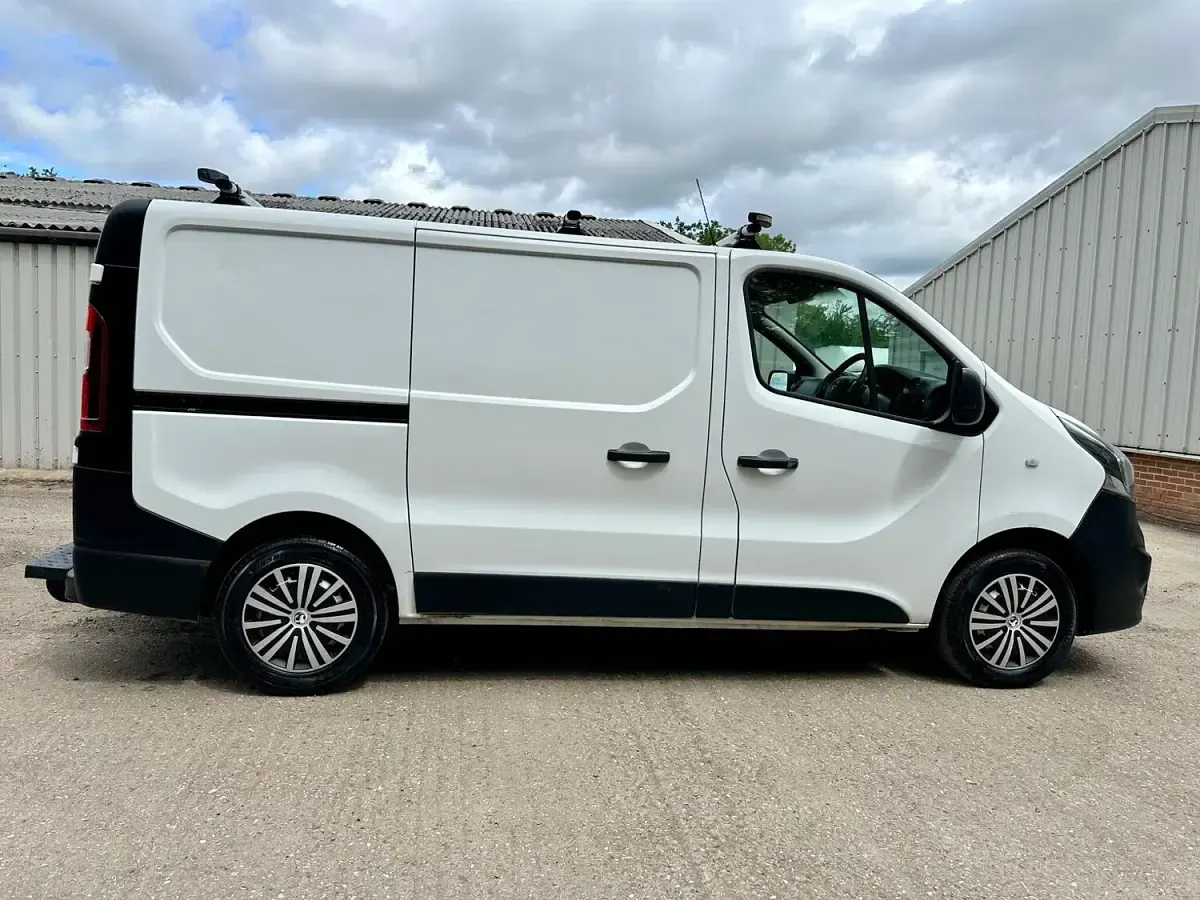Used Vauxhall Vivaro S 2018 White