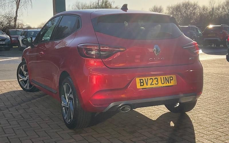 Used Renault Clio V RS Line 90 HP (66 kW) 2023 Hatchback