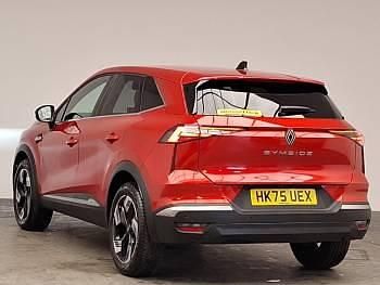 Begagnad Renault Symbioz Techno 140 HK (102 kW) 2025 Röd SUV