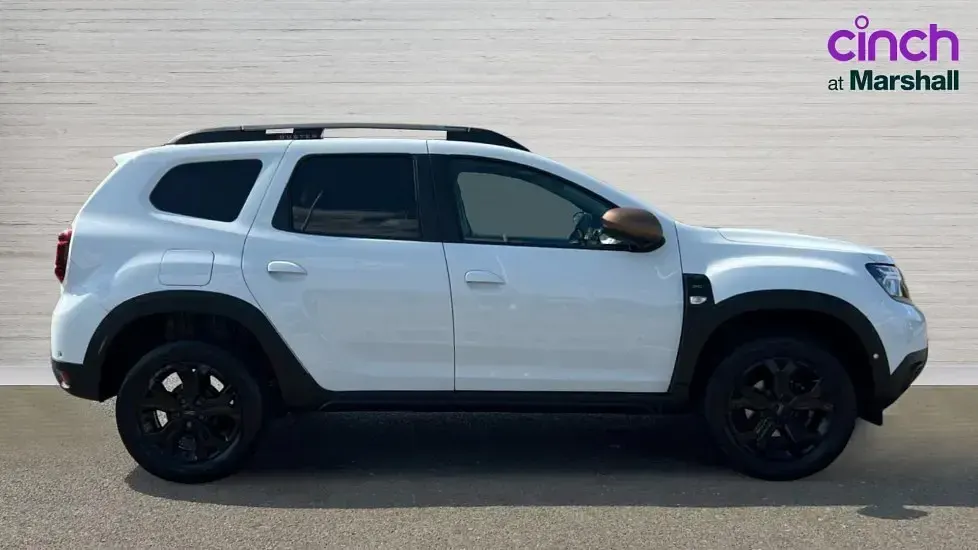 Used Dacia Duster Extreme 129 HP (94 kW) 2023 White SUV