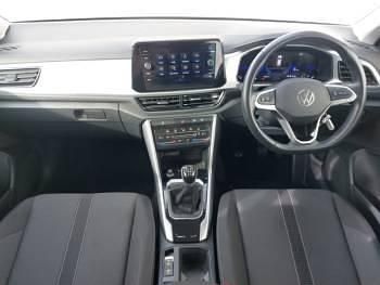 Used VW T-Roc Life 110 HP (80 kW) 2023 Blue SUV