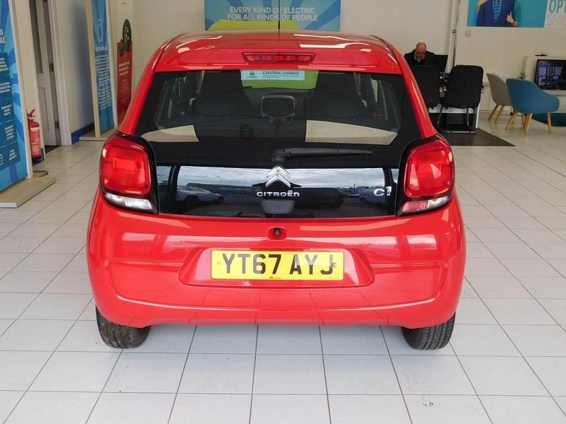 Used Citroën C1 Feel 67 HP (49 kW) 2017 Red Hatchback