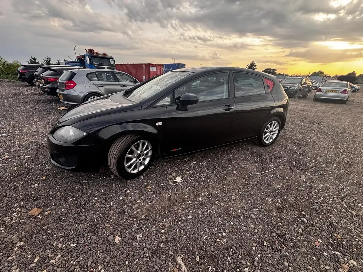 Used Seat Leon Copa 105 HP (77 kW) 2011 Black Hatchback
