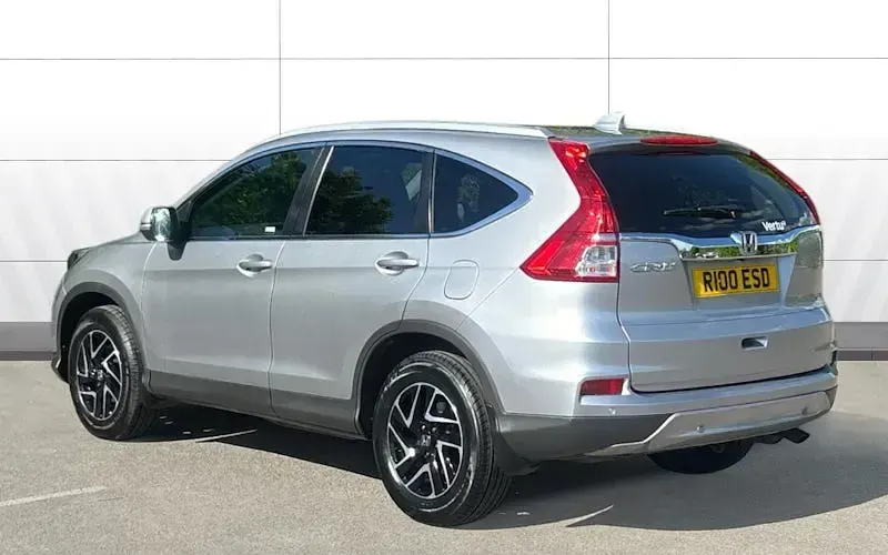 Used Honda CR-V SE Plus 155 HP (114 kW) 2018 Silver SUV