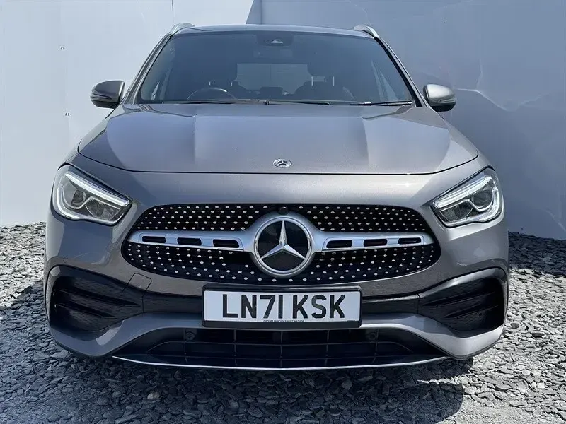 Used Mercedes GLA250 Exclusive 218 HP (160 kW) 2021 Grey SUV