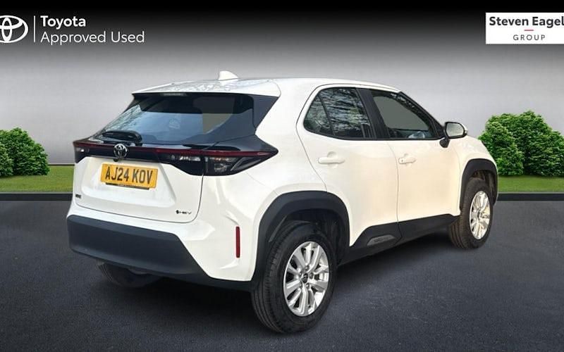 Used Toyota Yaris Hybrid 116 HP (85 kW) 2026 Estate