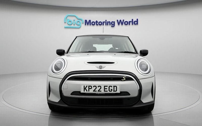 Used Mini Cooper Level 1 135 kW (184 HP) 2023 Hatchback
