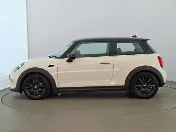Used Mini Cooper Classic 136 HP (100 kW) 2019 White Hatchback