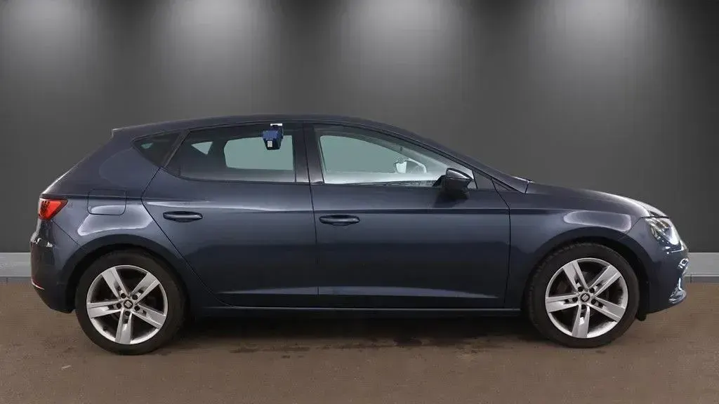 Used Seat Leon FR 130 HP (95 kW) 2020 Grey Hatchback