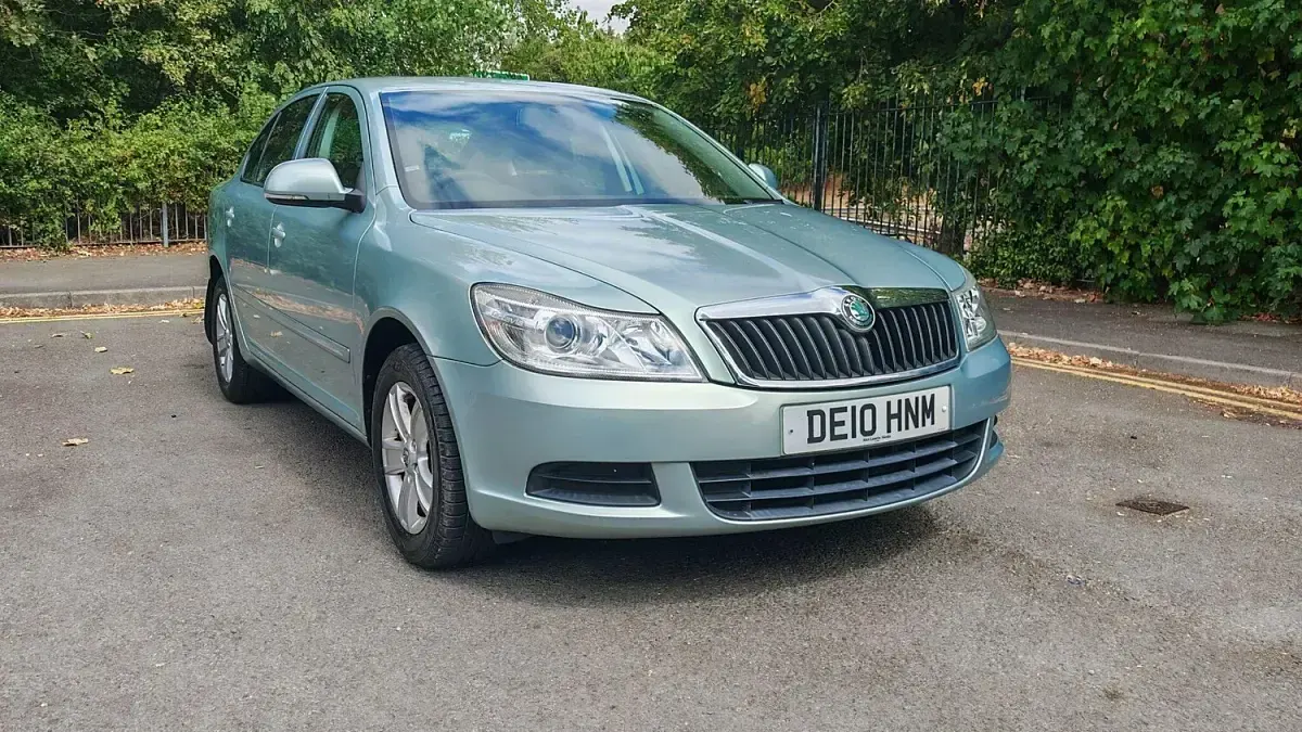 Used Skoda Octavia SE 120 HP (88 kW) 2010 Green Hatchback