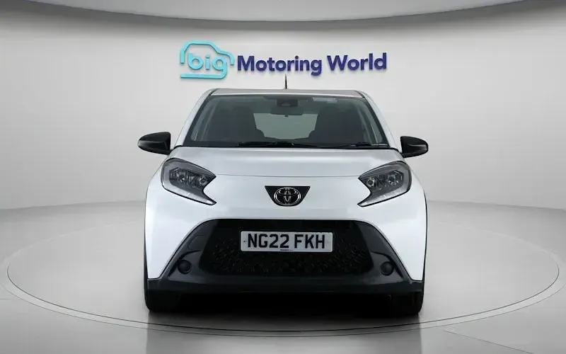 Usado Toyota Aygo X PURE 72 CV (52 kW) 2025 SUV