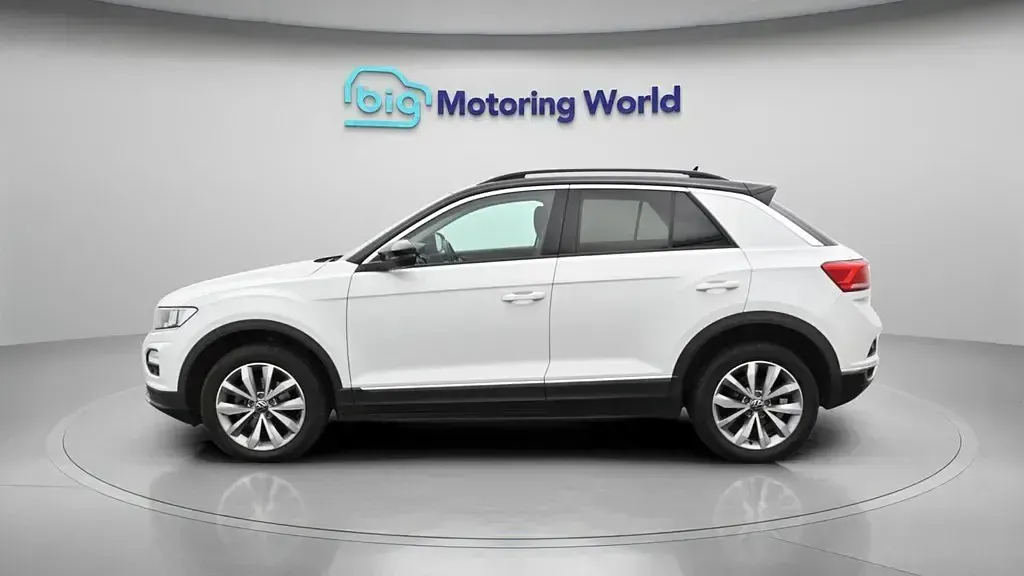 Begagnad VW T-Roc Design 110 HK (80 kW) 2021 Vit SUV