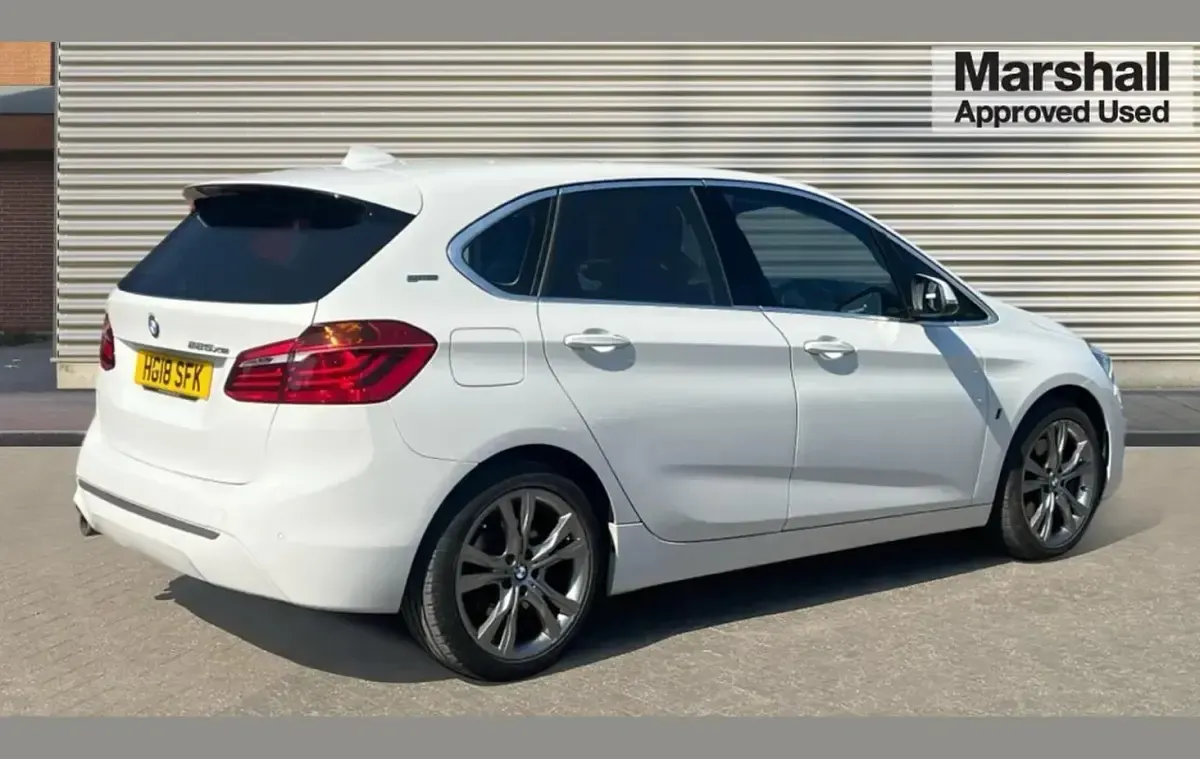 Used BMW 225 Luxury Line 221 HP (162 kW) 2018 White Hatchback