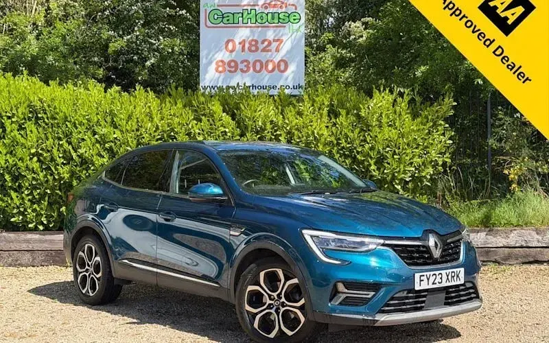 Begagnad Renault Arkana Techno 143 HK (105 kW) 2023 SUV