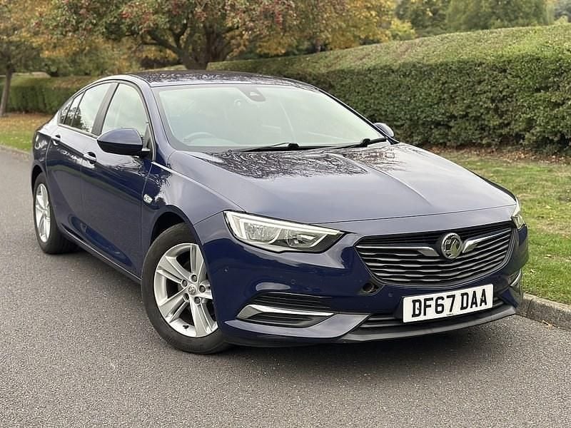 Blue Used 2017 Vauxhall Insignia Design Edition Hatchback | £5,490 (Fair price) - Image 1/4