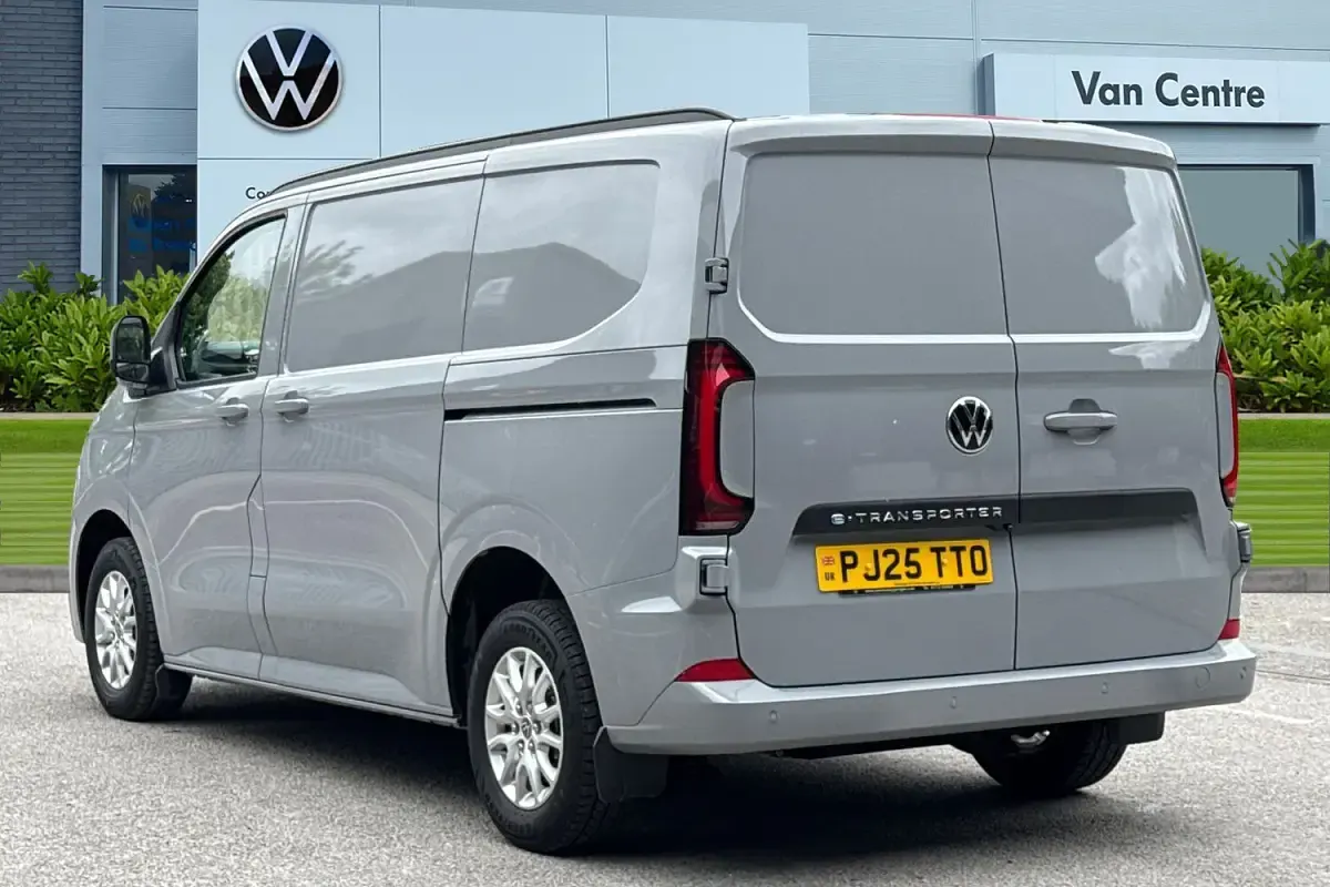 New VW T7 Pro 160 kW (218 HP) 2025 Grey Van