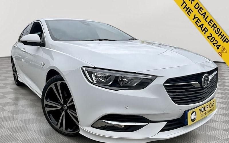 Second-hand Vauxhall Insignia Sport 170 CP (125 kW) 2020 Hatchback