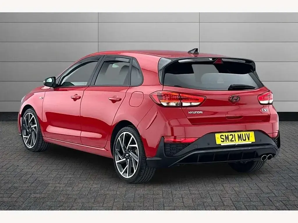 Used Hyundai i30 N Line 159 HP (116 kW) 2021 Red Hatchback