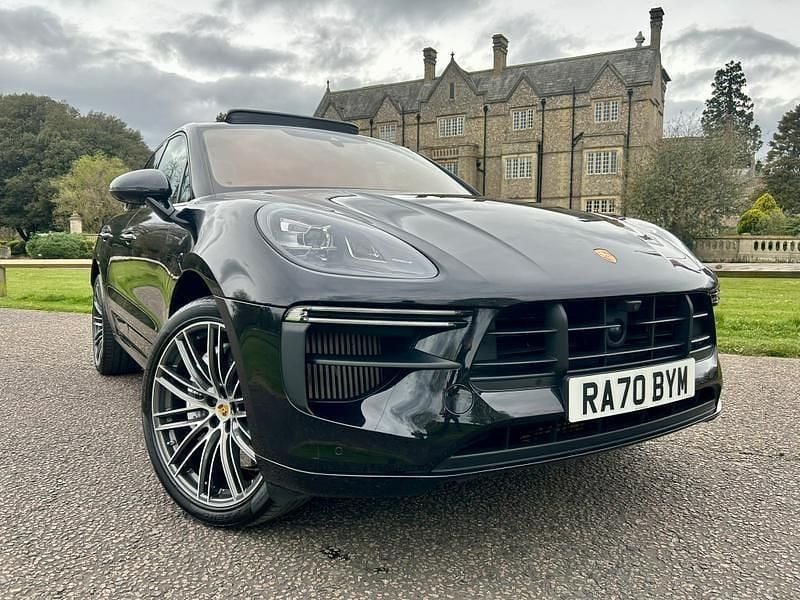 Used Porsche Macan Turbo 440 HP (323 kW) 2020 Black SUV