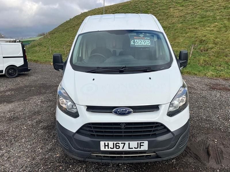 Used Ford Transit Custom 105 HP (77 kW) 2017 White Van