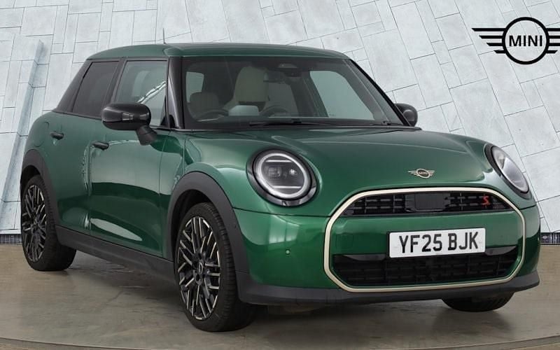 Used Mini Cooper Exclusive 150 kW (204 HP) 2026 Hatchback