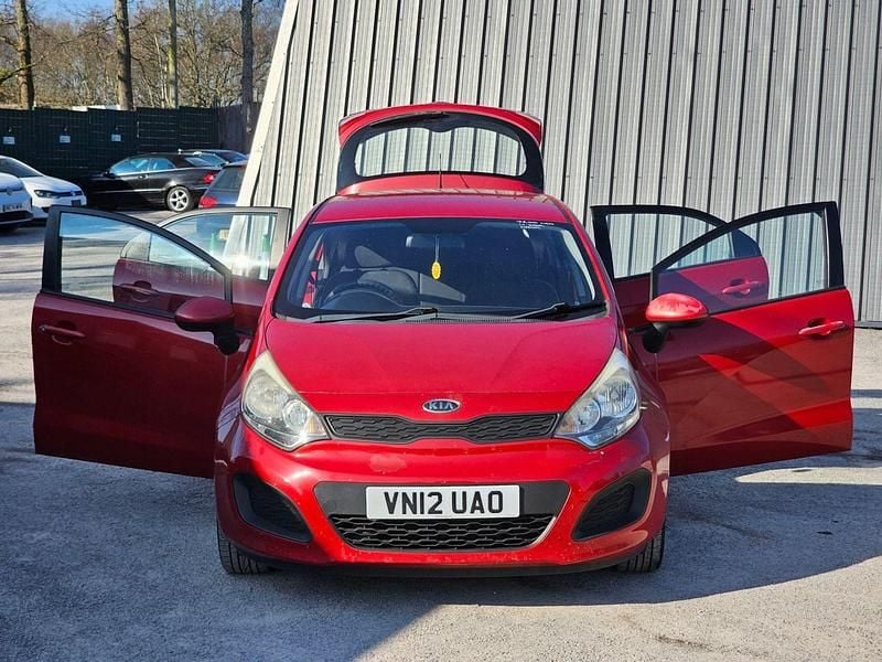 Used Kia Rio Air 2012 Red Hatchback