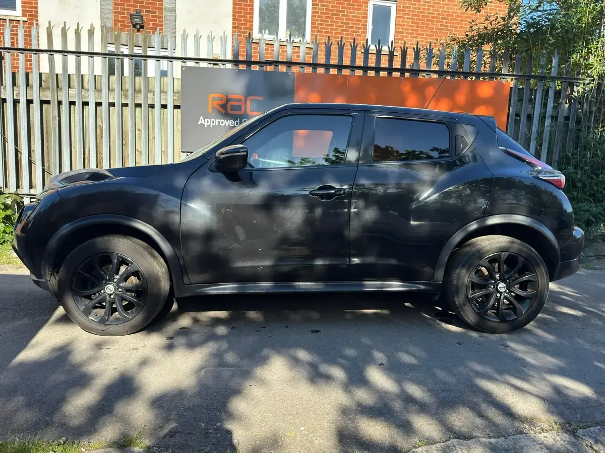 Used Nissan Juke Acenta Premium 115 HP (84 kW) 2015 Black SUV