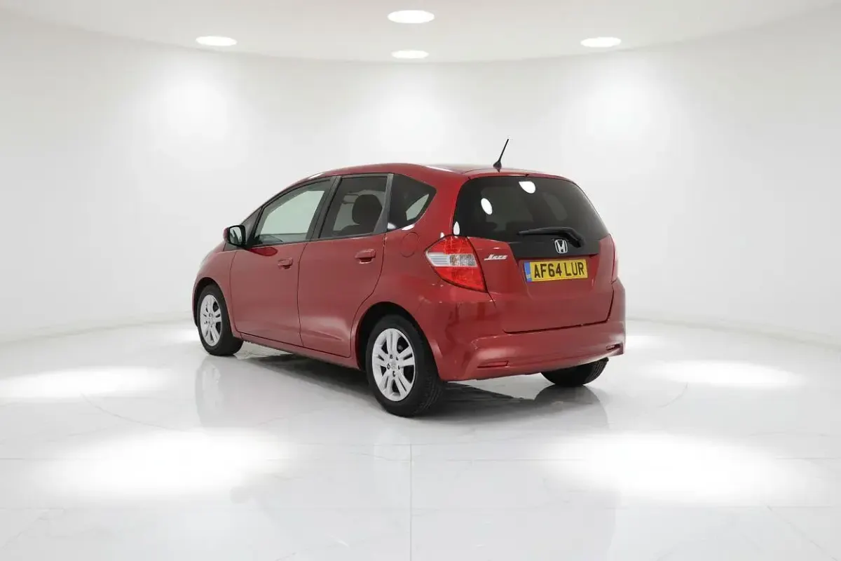 Used Honda Jazz ES 99 HP (72 kW) 2014 Red Hatchback